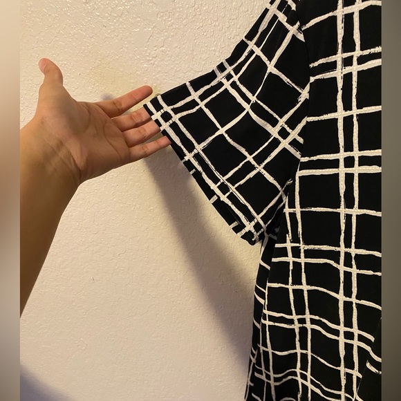 By design black and white puff print grid silver hardware 2x - Picture 3 of 4